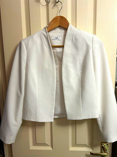 Wallis white open front - open, lined