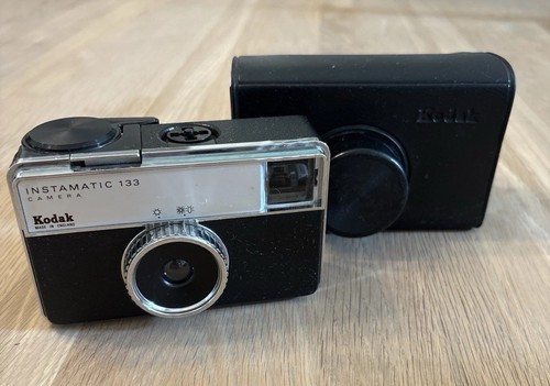 Vintage kodak instamatic 133 - kodak,