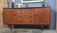 SIDEBOARD “Volany” by John