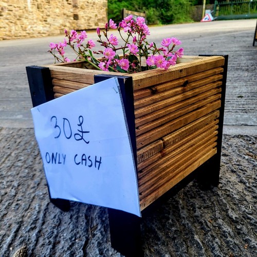 30cm square wooden - 30cm,