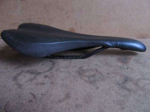 Sdg circuit saddle black - saddle,