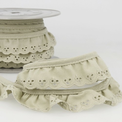 Broderie anglaise gathered - broderie,