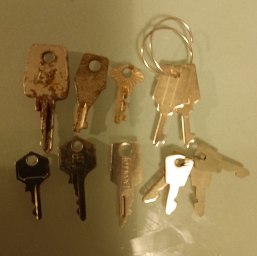 Job lot mixed keys - job,