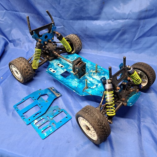 Thunder tiger 4wd nitro - thunder, 1/10