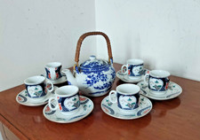 A Vintage Porcelain Tea Set