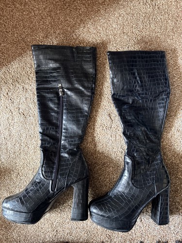 Black croc platform - knee, high