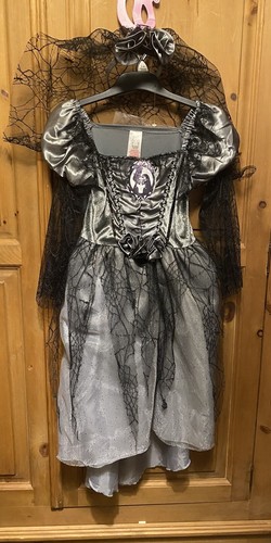Tesco halloween costume - f&f,