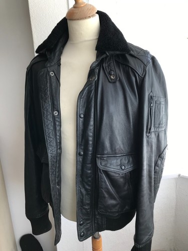 Black leather flying jacket - flying,