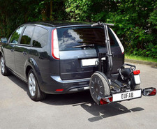 Universal rear vehicle carrier