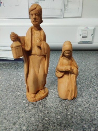 Two wooden carvings carved - two,