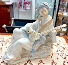Nao By Lladro Oriental Melody Geisha Playing Shamisen Figurine #0227