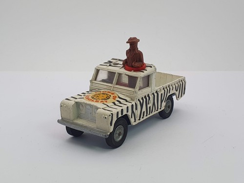 Land rover 109 lions - land,