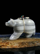 Zuni Fetish Marble Wolf