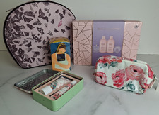 Baylis and Harding gift set