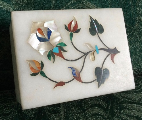 Mother pearl inlaid soap - of,