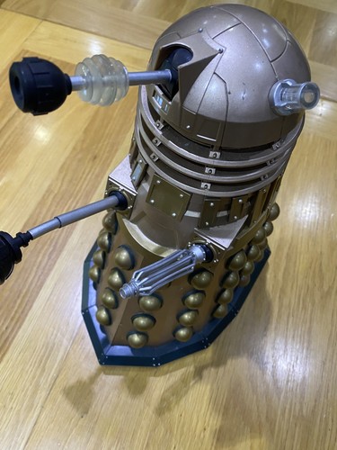 Doctor who dalek - doctor, toy
