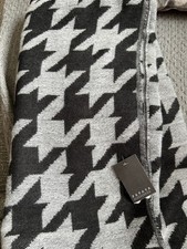 Ladies Scarf Grey/black by