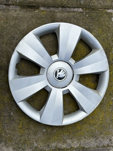 Skoda fabia wheel trim x - 15", 1