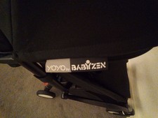 Black babyzen yoyo2 buggy in