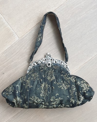 Antique 800 ornate - 800,