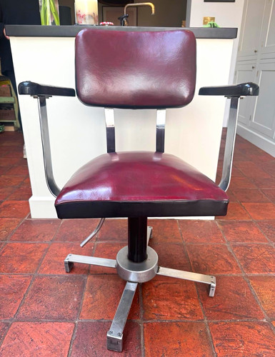 Blood vintage barbers chair - ox,