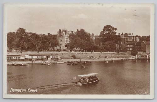 Hampton court river - court,