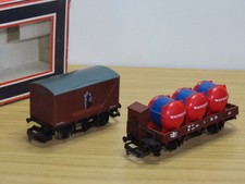 BT167: LIMA OO Gauge Watneys & Michelin Wagons