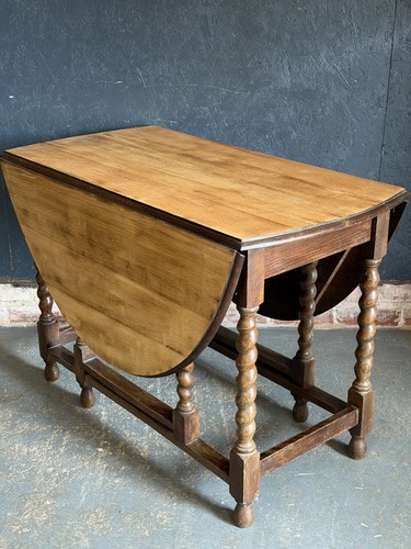 Vintage oak dining table - vintage,