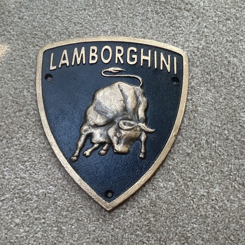 Lamborghini shield bull - shield,