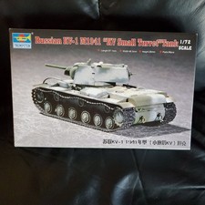 Trumpeter 07232 Russian KV-1