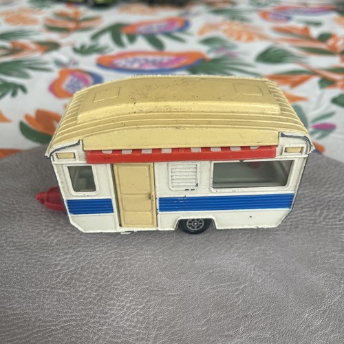 Corgi touring caravan 490 - caravan,