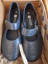 BNIB Pavers Mary Jane Navy