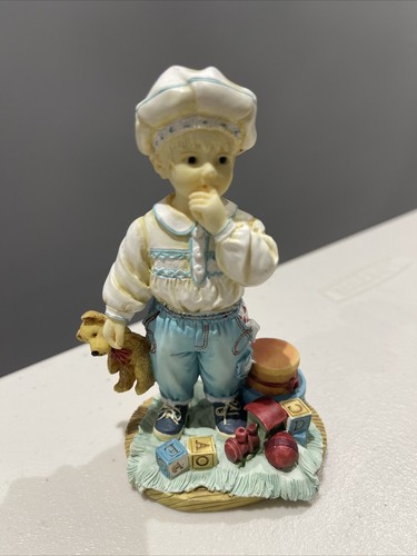 Good gold figurine - as,