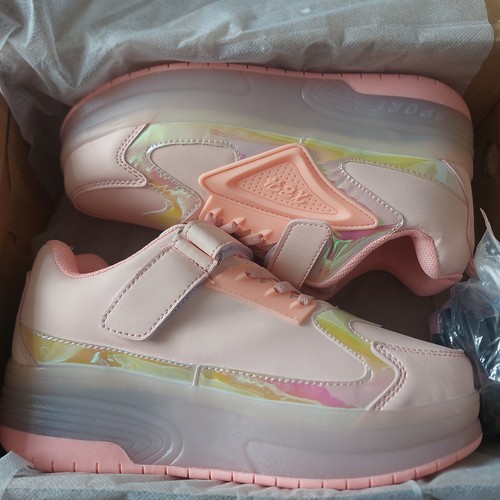 Pink roller skate - heeley, style