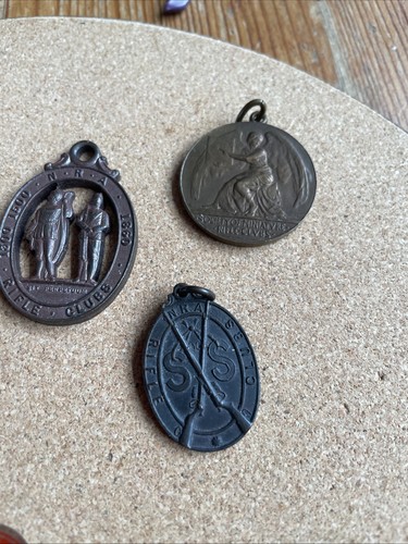 Antique nra rifle - club, medal