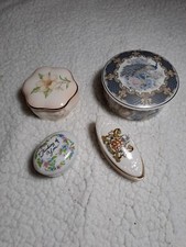 Four decorative pill /trinket
