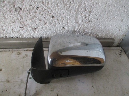 Toyota hilux right wing mirror - hilux,