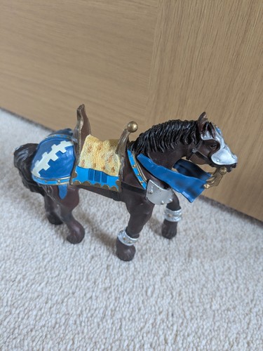 Papo medieval war horse - war,