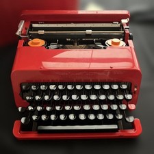 Olivetti Valentine Red Typewriter Ettore Sottsass Italy Vintage 1969 Design Icon