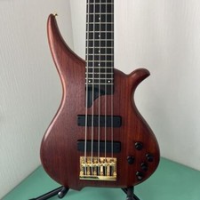 Tune / TWB-5 5-String / Electric Bass Guitar