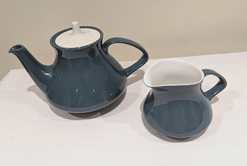 Poole pottery blue moon - poole,