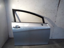 1P0831056A FRONT RIGHT DOOR FOR SEAT LEON 1P1 1.9 TDI 10342457        10342457