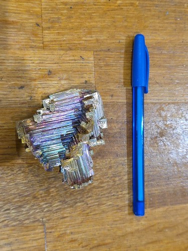Bismuth crystal large - crystal,