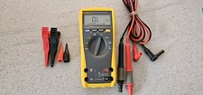 Fluke 175 Digital Multimeter