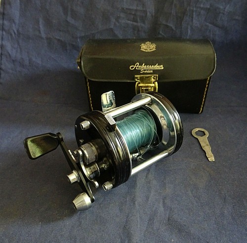 Good cased vintage abu - a,