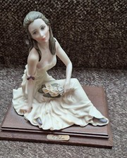 Auro Belcari - DEAR - Sculpture with Lady with Flowers 