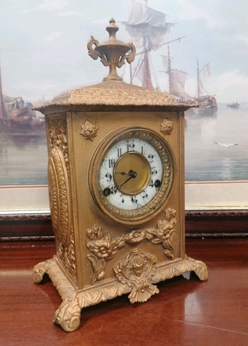 Antique british united clock - united,