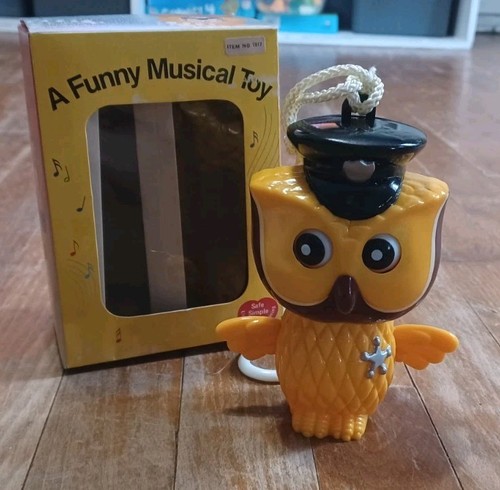 Vintage musical toy sheriff - musical,