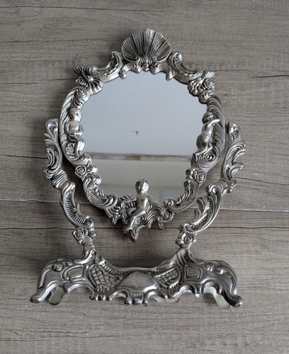 Stunning vintage dressing - stunning,