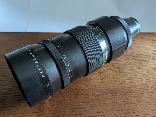 Pentacon 300mm tele photo - 300mm,